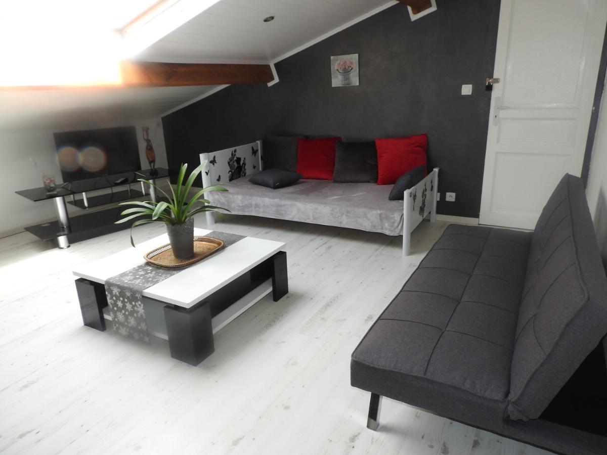 Appartement Mansarde Et Climatise 50 M2 Pompignan  Dış mekan fotoğraf