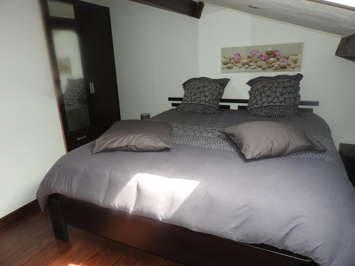 Appartement Mansarde Et Climatise 50 M2 Pompignan  Dış mekan fotoğraf
