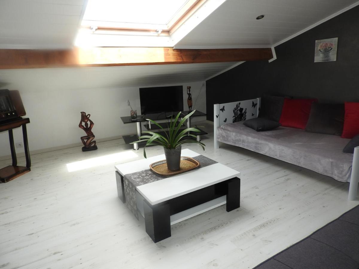 Appartement Mansarde Et Climatise 50 M2 Pompignan  Dış mekan fotoğraf