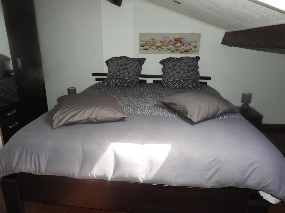 Appartement Mansarde Et Climatise 50 M2 Pompignan  Dış mekan fotoğraf
