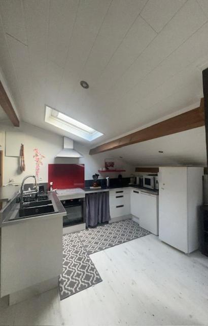 Appartement Mansarde Et Climatise 50 M2 Pompignan  Dış mekan fotoğraf